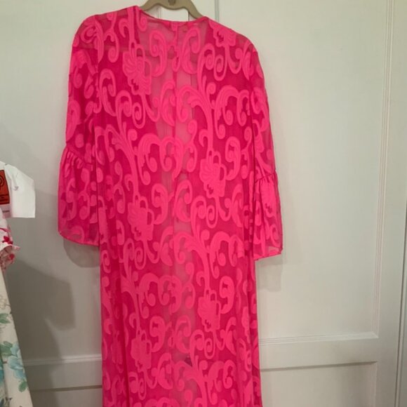 LILLY PULITZER MOTLEY MAXI COVERUP AURA PINK POLY CREPE SWIRLCLIP - Picture 6 of 6